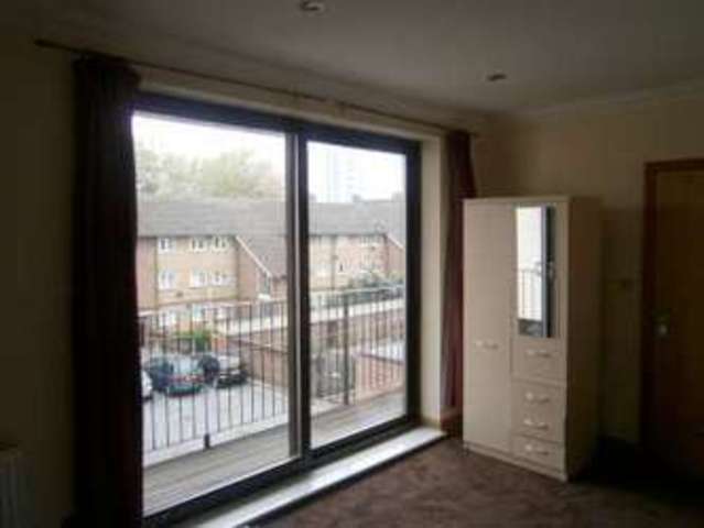  Image of 2 bedroom Flat to rent in Albert Square London E15 at Basle House  Stratford, E15 1HH