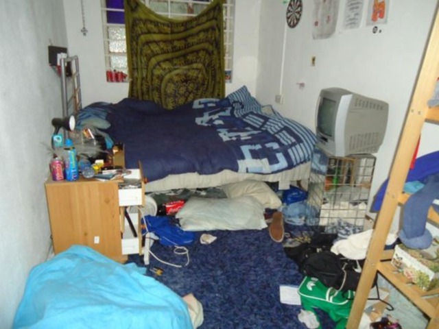  Image of 3 bedroom Mews to rent in Leswin Place London N16 at Batley Road  Stoke Newington, N16 7NJ