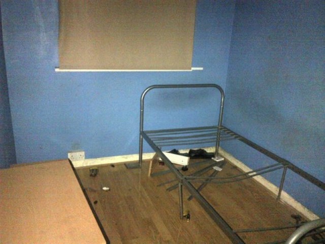  Image of 3 bedroom Terraced house to rent in Becontree Avenue Becontree Dagenham RM8 at BECONTREE AVENUE  DAGENHAM, RM8 2UU
