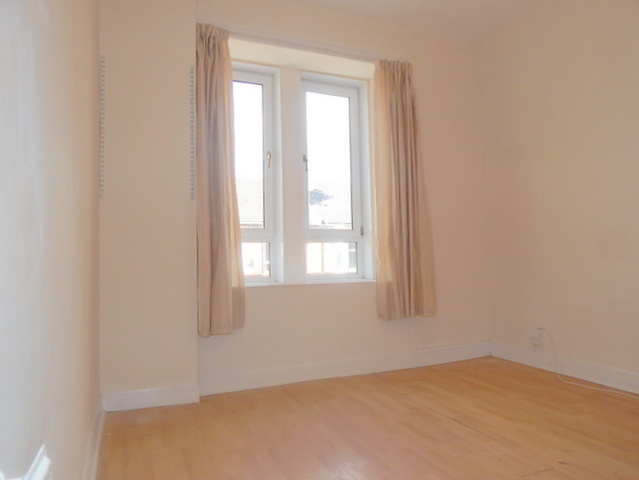  Image of 2 bedroom Flat to rent in Belleisle Street Glasgow G42 at Govanhill Glasgow Glasgow, G42 8HL