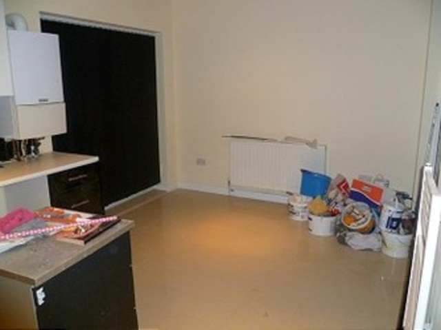  Image of 5 bedroom Detached house to rent in Betchworth Road Ilford IG3 at Betchworth Road  Seven Kings, IG3 9JH