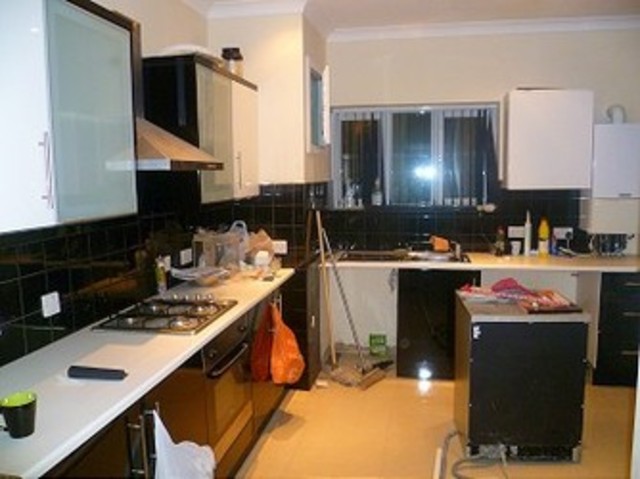  Image of 5 bedroom Detached house to rent in Betchworth Road Ilford IG3 at Betchworth Road  Seven Kings, IG3 9JH