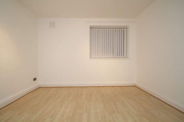  Image of 3 bedroom Flat for sale in Limehouse Causeway London E14 at Bethlehem House Limehouse Causeway London, E14 8AG
