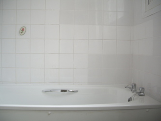  Image of 3 bedroom Detached house to rent in Beverley Road Dagenham RM9 at Beverley Road  Dagenham, RM9 5HP
