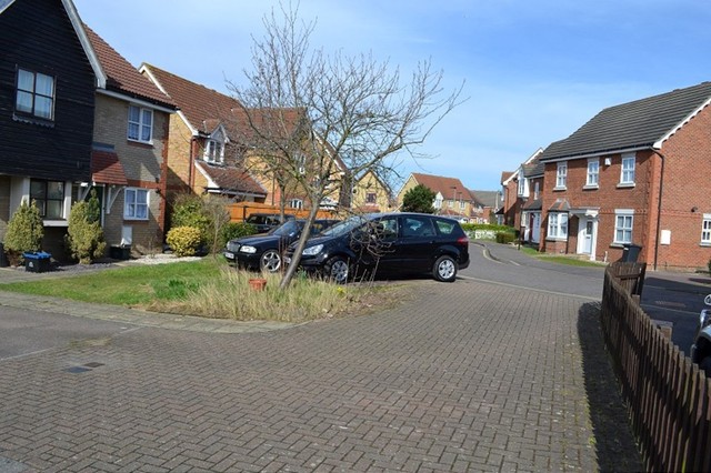  Image of 2 bedroom Detached house to rent in Bexley Gardens Chadwell Heath Romford RM6 at Bexley Gardens  Chadwell Heath, RM6 4FD