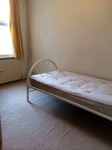  Image of 2 bedroom Terraced house to rent in Birkbeck Road Ilford IG2 at BIRBECK ROAD  NEWBURY PARK, IG2 7LP