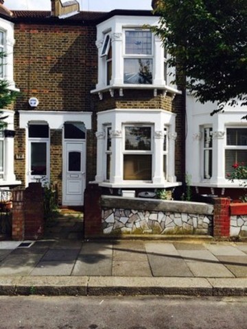  Image of 3 bedroom Terraced house to rent in Birkbeck Road Ilford IG2 at - BIRBECK ROAD  NEWBURY PARK, IG2 7NF