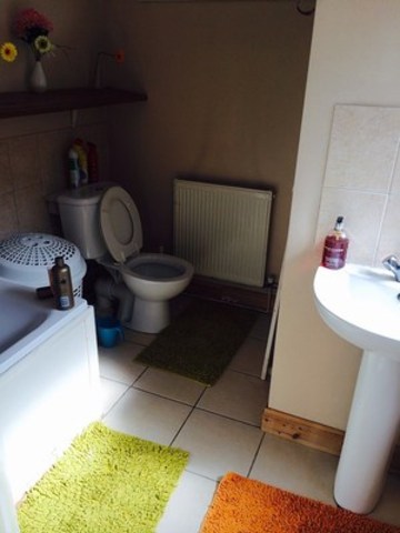  Image of 3 bedroom Terraced house to rent in Birkbeck Road Ilford IG2 at - BIRBECK ROAD  NEWBURY PARK, IG2 7NF