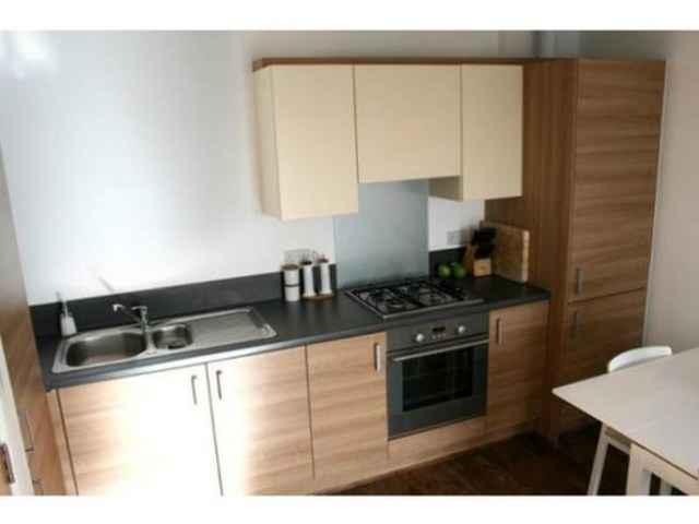  Image of 2 bedroom Flat to rent in Ager Avenue Dagenham RM8 at BLANCHARDS APARTMENTS 13 AGER AVENUE DAGENHAM, RM8 1DY