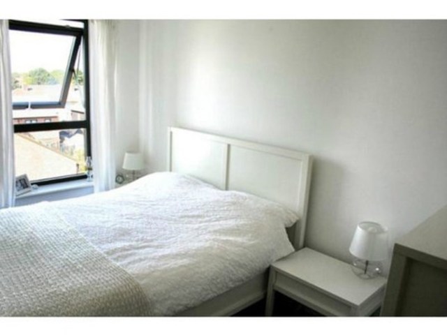  Image of 2 bedroom Flat to rent in Ager Avenue Dagenham RM8 at BLANCHARDS APARTMENTS 13 AGER AVENUE DAGENHAM, RM8 1DY