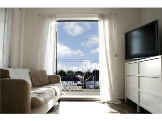  Image of 2 bedroom Flat to rent in Ager Avenue Dagenham RM8 at BLANCHARDS APARTMENTS 13 AGER AVENUE DAGENHAM, RM8 1DY