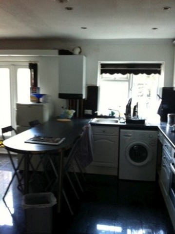  Image of 5 bedroom Detached house to rent in Blenheim Gardens Kingston upon Thames KT2 at Blenheim Gardens  Kingston upon thames, KT2 7BN