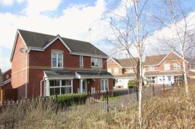  Image of 4 bedroom Detached house for sale in Blunt Road Beggarwood Basingstoke RG22 at Blunt Road Beggarwood Basingstoke, RG22 4SS