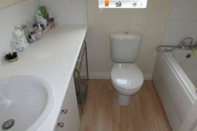 Image of 4 bedroom Detached house for sale in Blunt Road Beggarwood Basingstoke RG22 at Blunt Road Beggarwood Basingstoke, RG22 4SS
