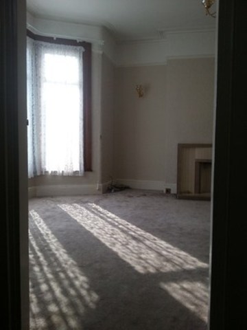  Image of 3 bedroom Terraced house to rent in Blythswood Road Seven Kings Ilford IG3 at BLYTHWOOD ROAD  ILFORD, IG3 8SQ