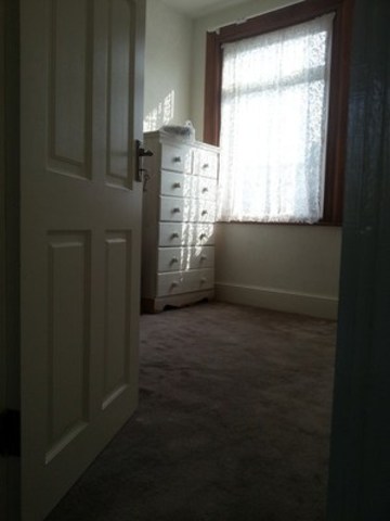  Image of 3 bedroom Terraced house to rent in Blythswood Road Seven Kings Ilford IG3 at BLYTHWOOD ROAD  ILFORD, IG3 8SQ