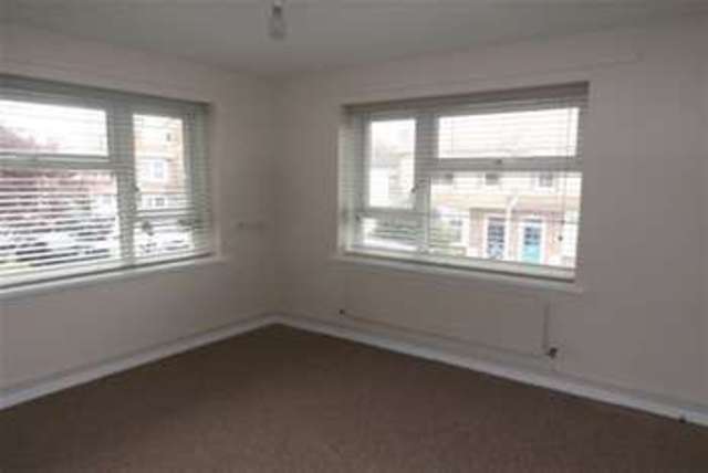  Image of 1 bedroom Studio flat to rent in Richmond Avenue Bognor Regis PO21 at Bognor Regis, PO21 2YD