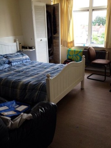  Image of 2 bedroom Detached house to rent in Borrowdale Close Ilford IG4 at BORROWDELE CLOSE  GANTS HILLS, IG4 5LS