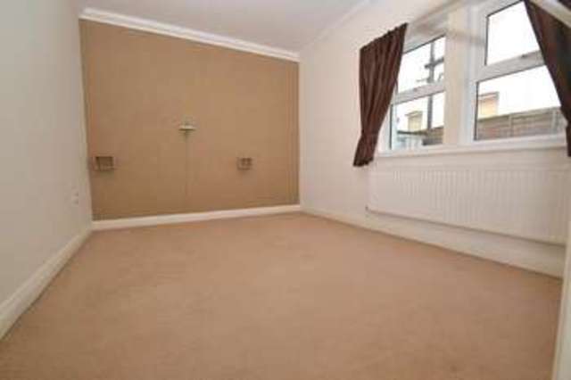  Image of 1 bedroom Flat for sale in St. Johns Road Pokesdown Bournemouth BH5 at 21 St Johns Road Boscombe Bournemouth, BH5 1EQ
