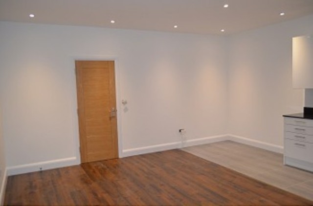  Image of 2 bedroom Flat to rent in Bounds Green Road London N11 at Bounds Green Road  Bounds Green, N11 2EU