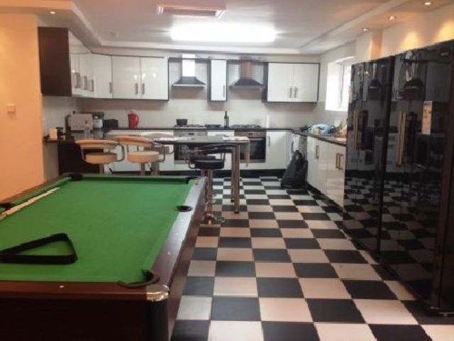  Image of 11 bedroom House Share to rent in Bournbrook Road Selly Oak Birmingham B29 at Selly Oak West Midlands Selly Oak, B29 7BJ