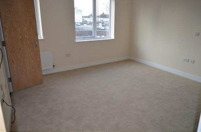  Image of 2 bedroom Flat to rent in Bowes Road London N11 at Bowes Road  Arnos Grove, N11 1BA