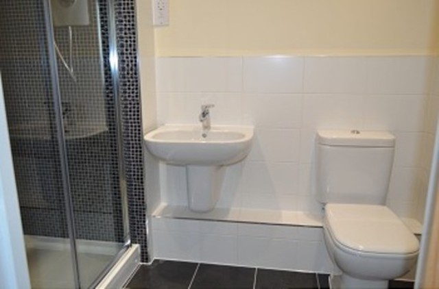  Image of 2 bedroom Flat to rent in Bowes Road London N11 at Bowes Road  Arnos Grove, N11 1BA