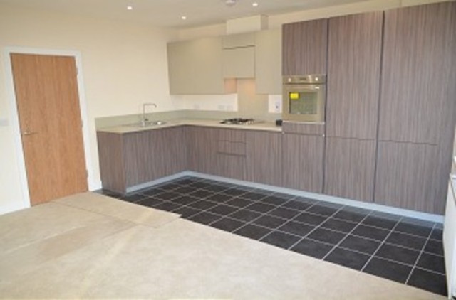 Image of 2 bedroom Flat to rent in Bowes Road London N11 at Bowes Road  Arnos Grove, N11 1BA