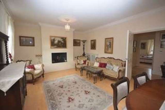  Image of 2 bedroom Flat to rent in Bracken Place Chilworth Southampton SO16 at Bracken Place Chilworth Southampton, SO16 3ET