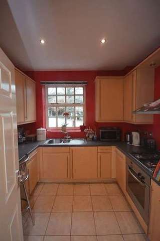  Image of 2 bedroom Flat to rent in Bracken Place Chilworth Southampton SO16 at Bracken Place Chilworth Southampton, SO16 3ET