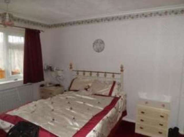  Image of 2 bedroom Bungalow for sale in Cheriton Road Braintree CM7 at Braintree Essex Tye Green, CM7 3NX