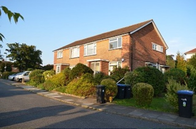 Image of 2 bedroom Detached house to rent in Bramley Road London N14 at Bramley Close  Southgate, N14 4HT