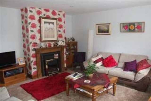  Image of 3 bedroom Semi-Detached house to rent in Brentgovel Street Bury St. Edmunds IP33 at Bury St. Edmunds, IP33 1EB