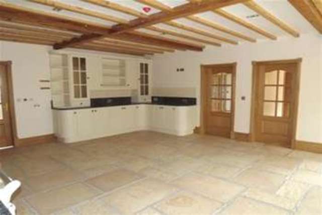  Image of 4 bedroom Detached house to rent in Bretby Lane Bretby Burton-on-Trent DE15 at Burton-on-Trent, DE15 0QS
