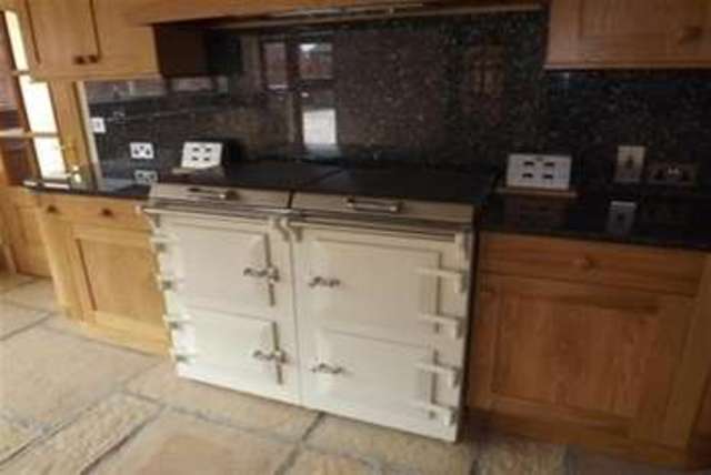  Image of 4 bedroom Detached house to rent in Bretby Lane Bretby Burton-on-Trent DE15 at Burton-on-Trent, DE15 0QS