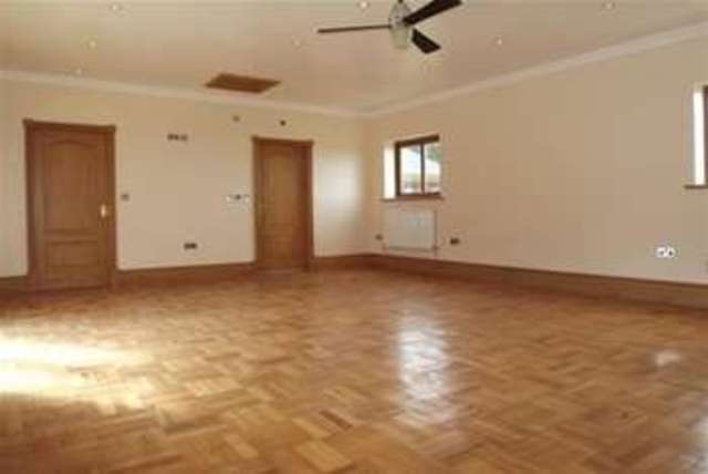 Image of 4 bedroom Detached house to rent in Bretby Lane Bretby Burton-on-Trent DE15 at Burton-on-Trent, DE15 0QS