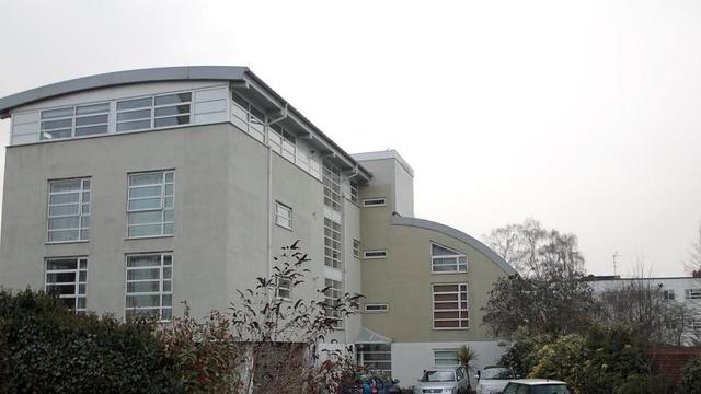  Image of 2 bedroom Flat to rent in Bridge Street Walton-on-Thames KT12 at Bridge Court Bridge Street Walton-on-Thames, KT12 1AG