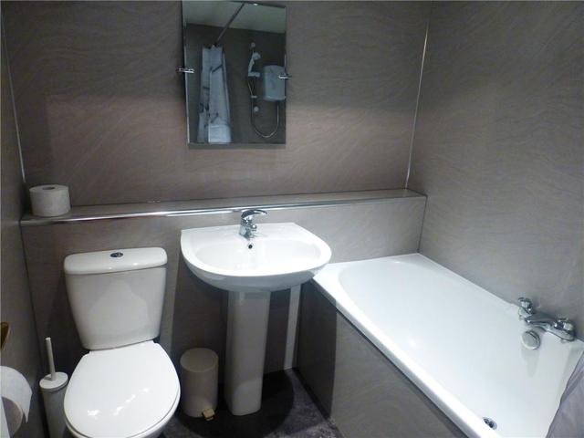  Image of 2 bedroom Flat to rent in Bridge Street Edinburgh EH15 at Portobello Edinburgh Edinburgh, EH15 1DB