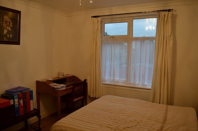  Image of 3 bedroom Terraced house to rent in Bridport Avenue Romford RM7 at Bridport Court,  Romford, RM7 9HP