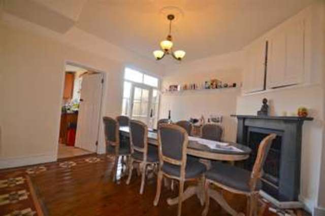  Image of 4 bedroom Terraced house to rent in Brisbane Avenue London SW19 at South Wimbledon, SW19 3AG