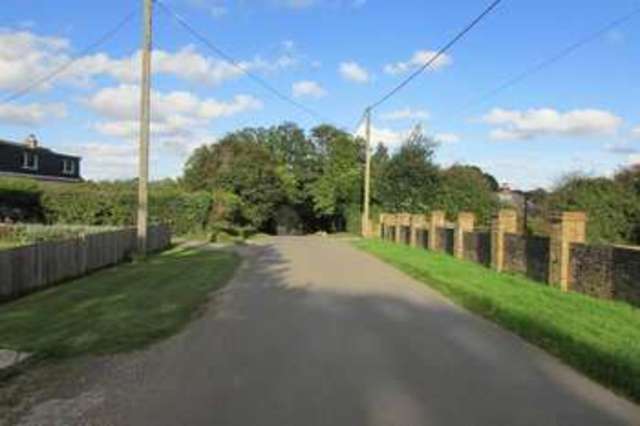  Image of 2 bedroom Detached house for sale in Brislands Lane Four Marks Alton GU34 at Brislands Lane Four Marks Alton, GU34 5AD