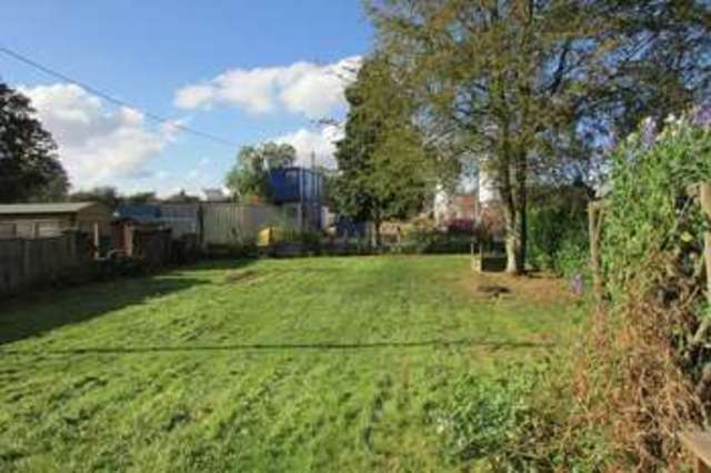  Image of 2 bedroom Detached house for sale in Brislands Lane Four Marks Alton GU34 at Brislands Lane Four Marks Alton, GU34 5AD