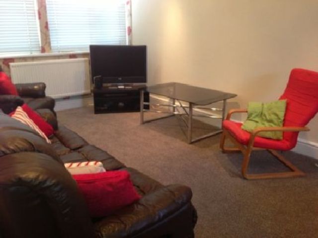  Image of 1 bedroom House Share to rent in Bristol Road Selly Oak Birmingham B29 at Selly Oak West Midlands Selly Oak, B29 6NA