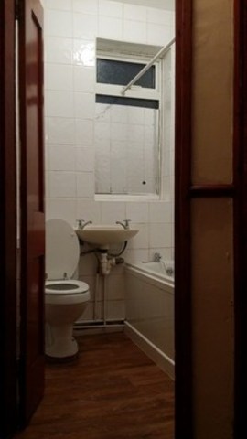  Image of 3 bedroom Terraced house to rent in Brittain Road Dagenham RM8 at BRITTAIN ROAD  CHADWELL HEATH, RM8 3DB