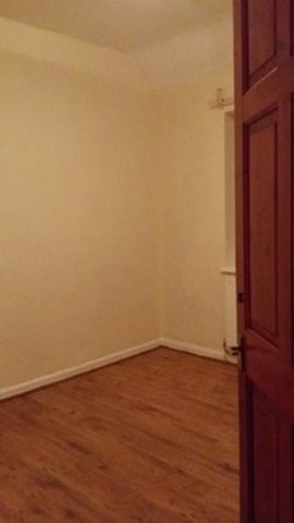  Image of 3 bedroom Terraced house to rent in Brittain Road Dagenham RM8 at BRITTAIN ROAD  CHADWELL HEATH, RM8 3DB
