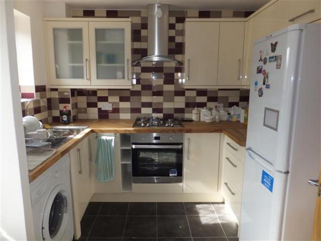  Image of 2 bedroom Terraced house to rent in Broad Road Acocks Green Birmingham B27 at Olton, B27 7UZ