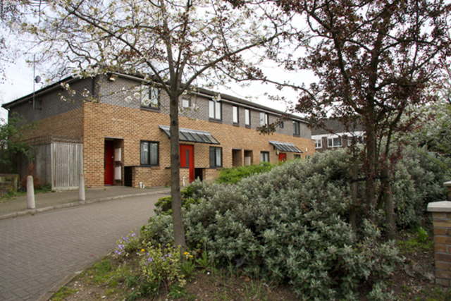  Image of 1 bedroom Flat to rent in Bromley High Street London E3 at Bromley High Street  LONDON, E3 3EG