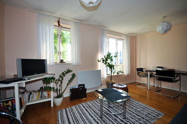  Image of 1 bedroom Flat to rent in Bromley High Street London E3 at Bromley High Street  LONDON, E3 3EG