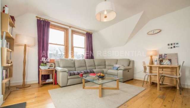  Image of 1 bedroom House Share to rent in Brondesbury Road London NW6 at Brondesbury Road Queen`s Park London, NW6 6RX