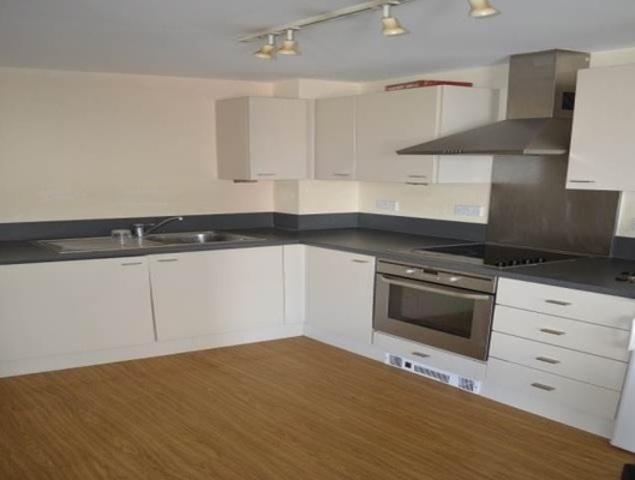  Image of 2 bedroom Maisonette to rent in Brisbane Road London E10 at Broomfield Court Brisbane Road Leyton, E10 5NY
